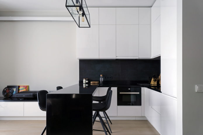 White kitchen with black apron