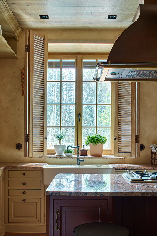 Louver shutters in the kitchen