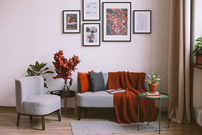 Terrakotta-Textilien im Wohnzimmer