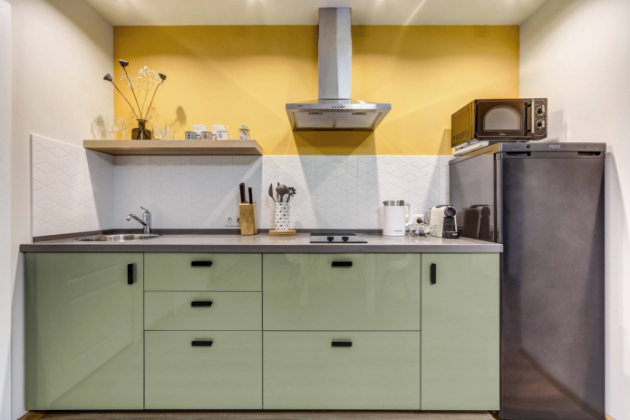 gelbe Wand in der Küche