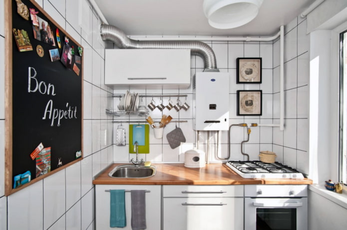 Küche im skandinavischen Stil mit Gas