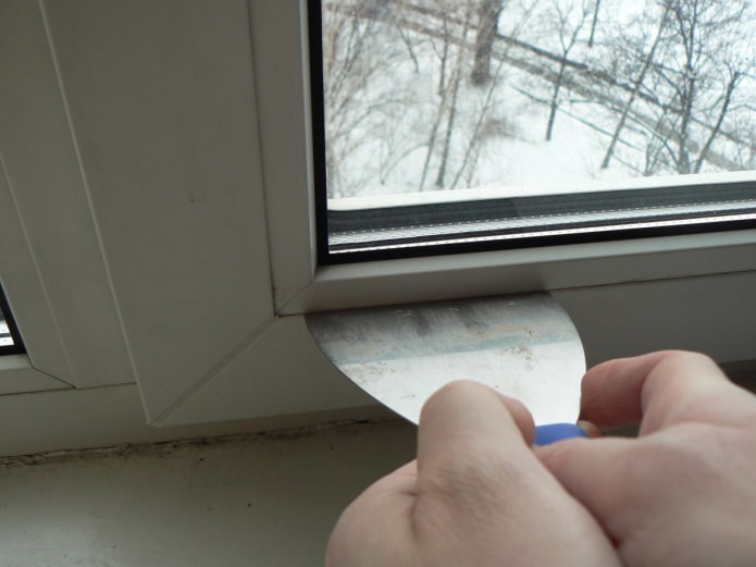 how to remove the glazing bead