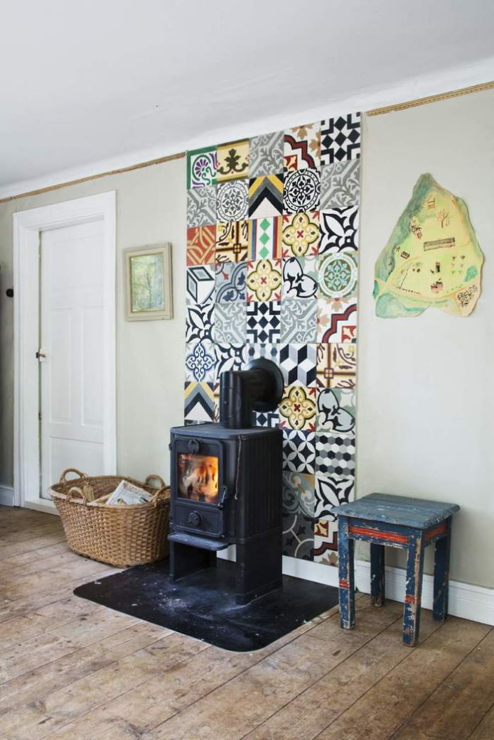 Wall with patchwork tiles