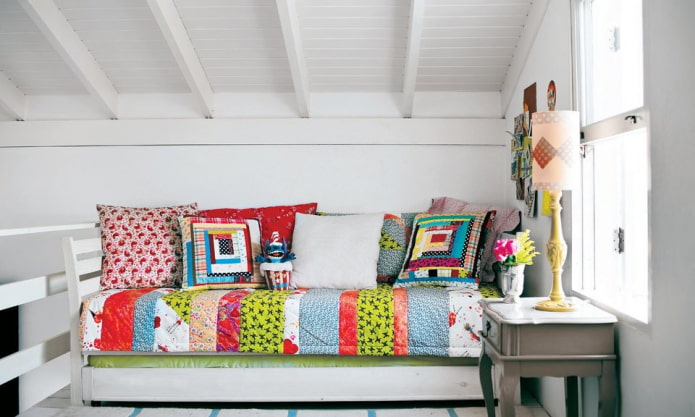 Bedspread and pillows patchwork