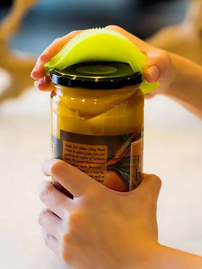 open the jar with a sponge