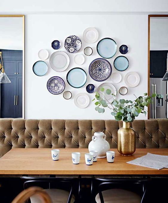 Plates on the wall
