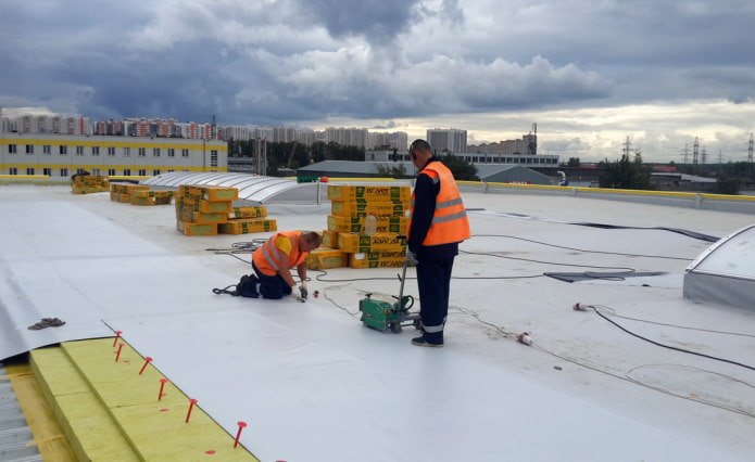 membrane roof installation