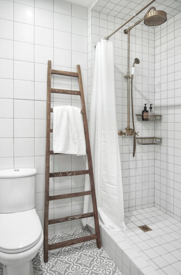 bathroom with shower and toilet