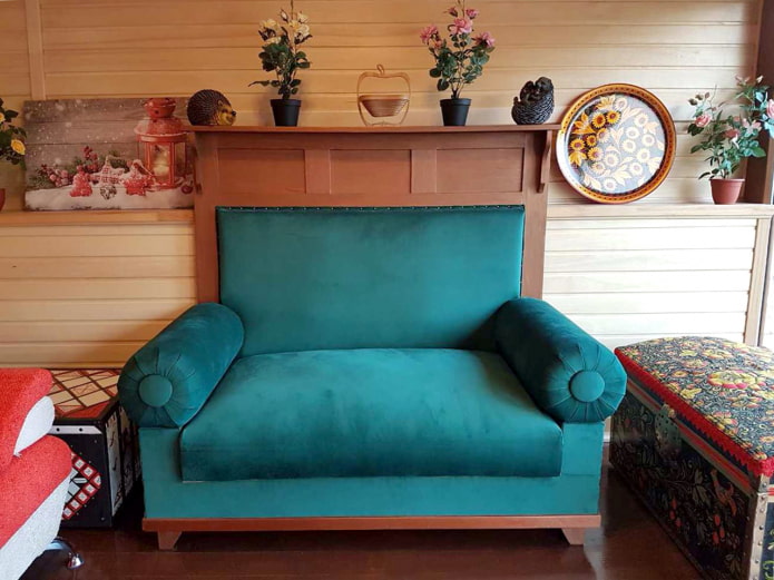Renoviertes Sofa