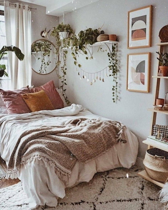Schlafzimmer mit grauen Wänden