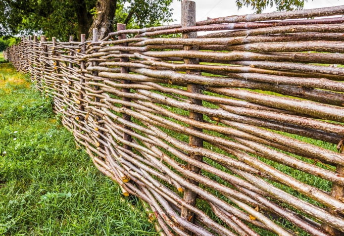 Плетена ограда