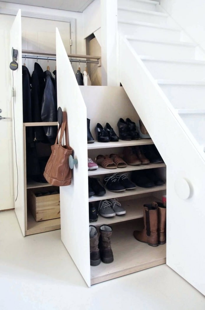 pull-out wardrobes