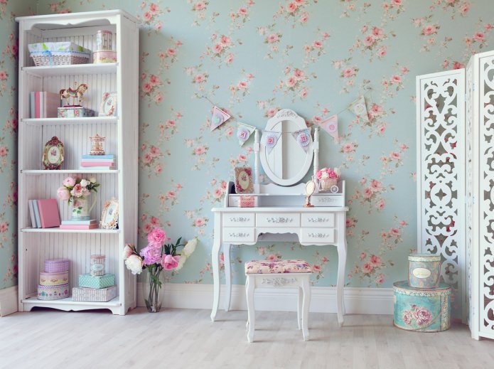 pale turquoise wallpaper with roses in the style of shabby chic
