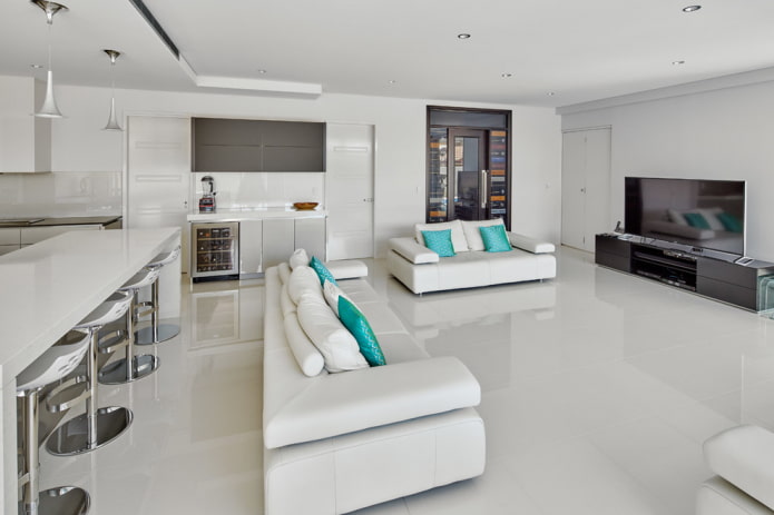 White floor and white ceiling