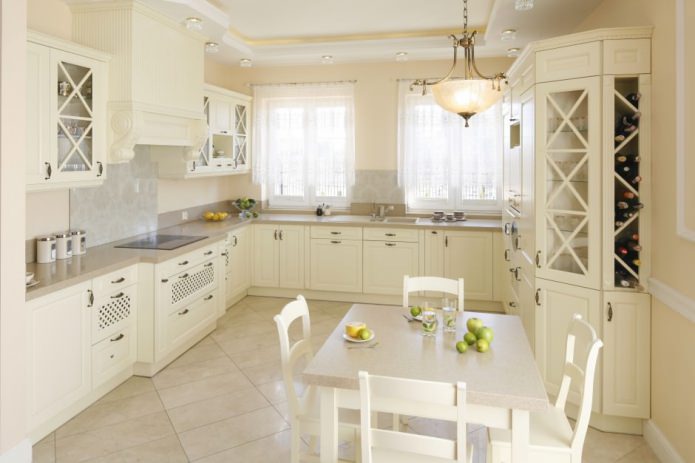 classic style kitchen-dining room
