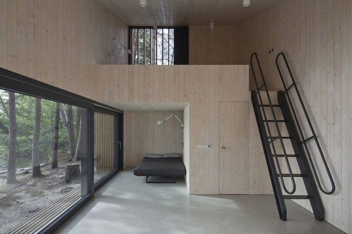 minimalistische Innenarchitektur eines kleinen Privathauses