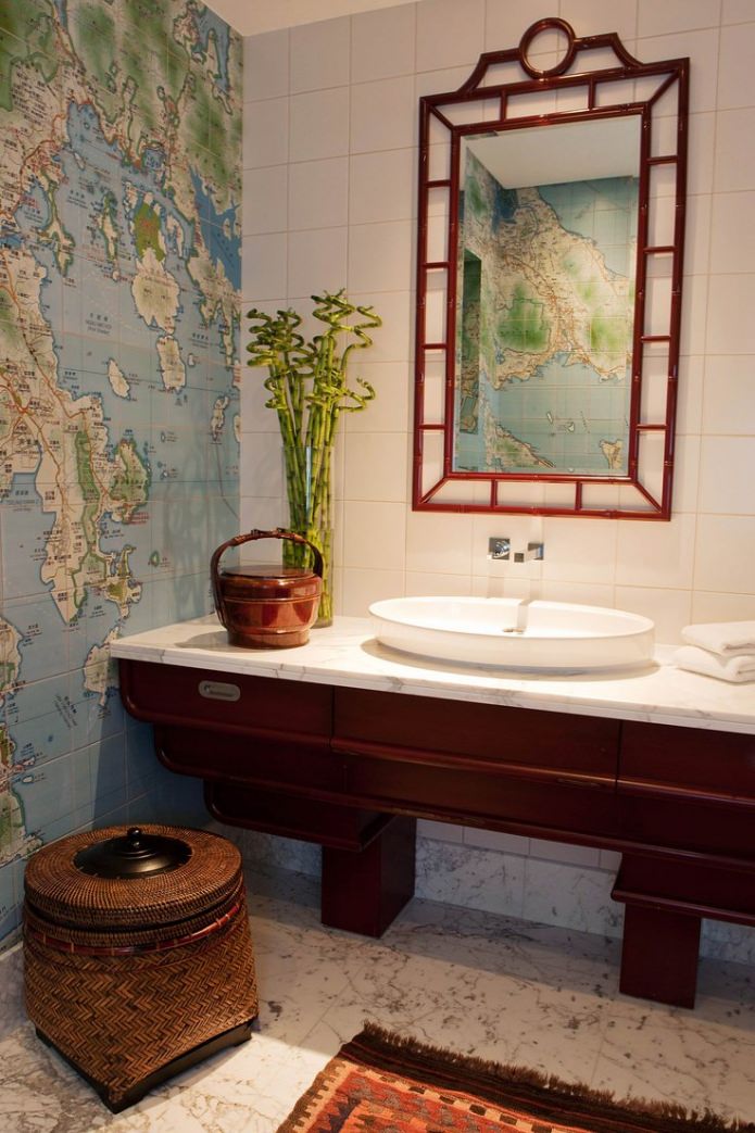 map in the interior of the bathroom