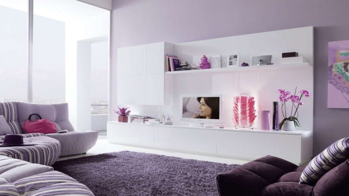 การออกแบบห้องนั่งเล่นสีม่วง
