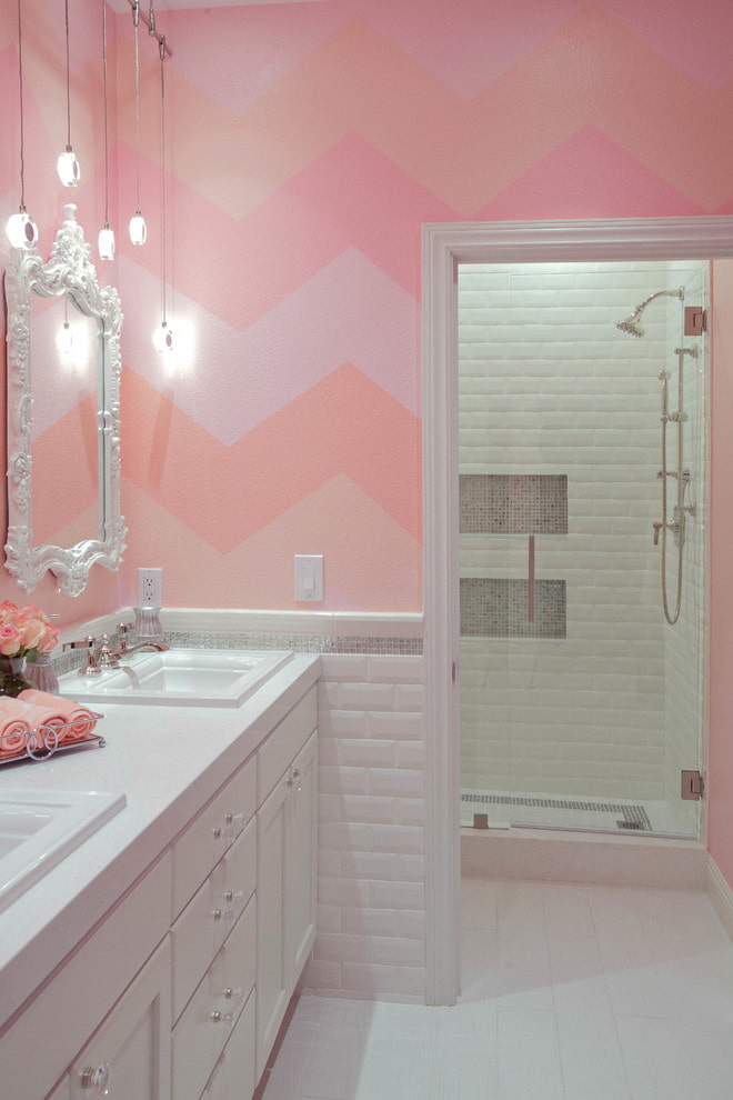 pink color in the bathroom