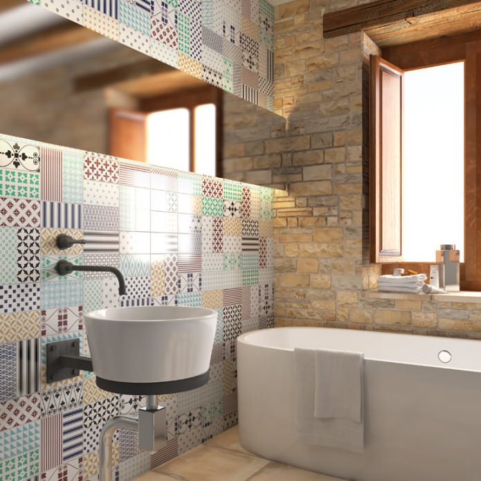 falak a fürdőszobában patchwork stílusban a belső térben