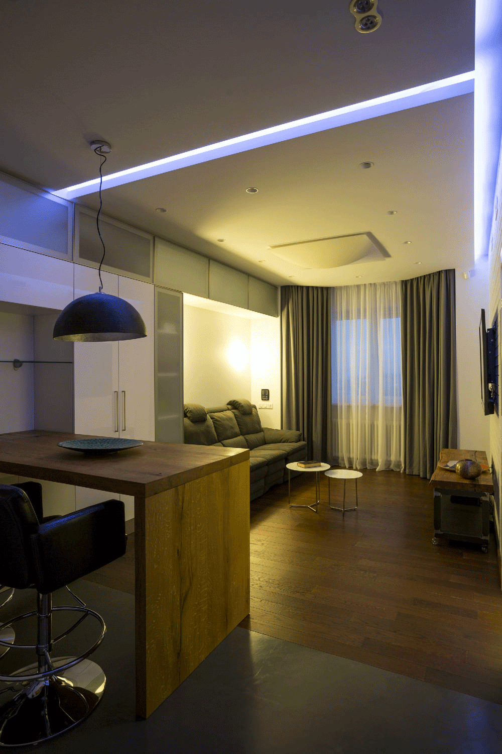 Beleuchtung im Design einer Zweizimmerwohnung von 43 qm. m.