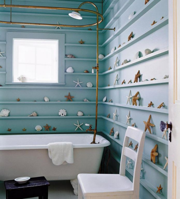 nautical accessories in the bathroom