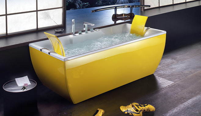 gelbes Badezimmer