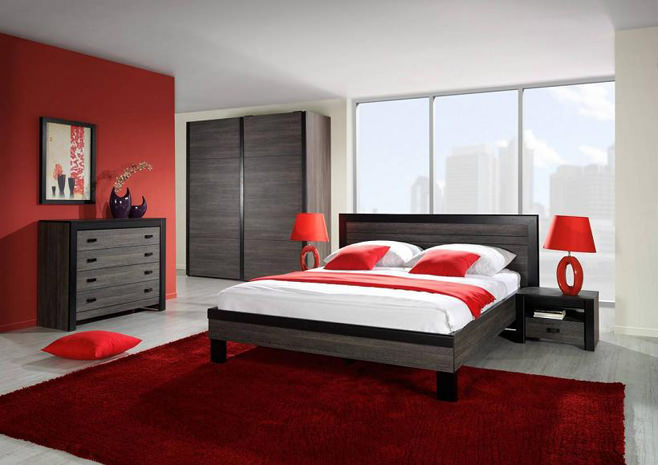 Schlafzimmer in Rot