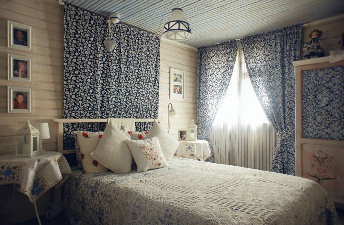 Рустикална спаваћа соба