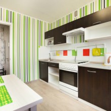 การออกแบบห้องครัวพร้อมวอลเปเปอร์สีเขียว: 55 รูปที่ทันสมัยในการตกแต่งภายใน-10