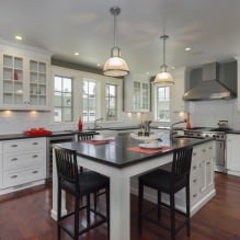 Design einer weißen Küche mit schwarzer Arbeitsplatte: 80 beste Ideen, Fotos im Innenraum-25