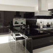 Fekete készlet a belső térben a konyhában: tervezés, háttérképválasztás, 90 fotó-13