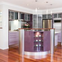 Љубичаста гарнитура у кухињи: дизајн, комбинације, избор стила, тапете и завесе-8