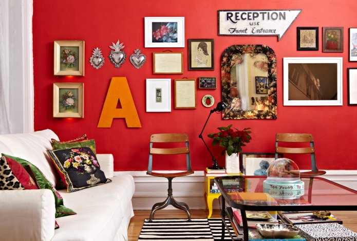 Црвена боја у ентеријеру: вредност, комбинација, стилови, декорација, намештај (80 фотографија)