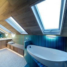Badezimmerdesign im Dachgeschoss: Ausstattungsmerkmale, Farbe, Stil, Auswahl an Vorhängen, 65 Fotos-8