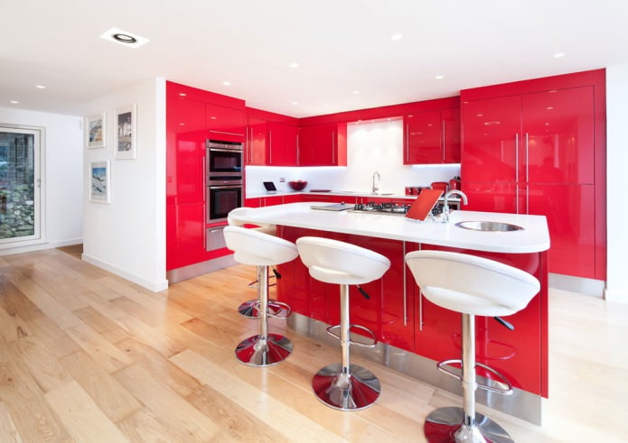Rotes Küchenset: Funktionen, Typen, Kombinationen, Stilauswahl und Vorhänge