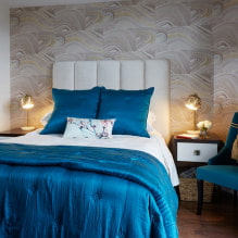 Tapete für ein kleines Schlafzimmer: Farbe, Design, Kombination, Ideen für niedrige Decken und enge Räume-7