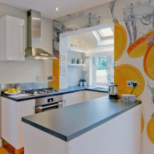 Die Wände der Küche mit abwaschbaren Tapeten dekorieren: 59 moderne Fotos und Ideen-8