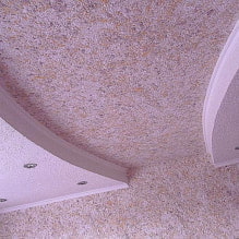 Flüssige Tapete an der Decke: Foto im Innenraum, moderne Designbeispiele-2