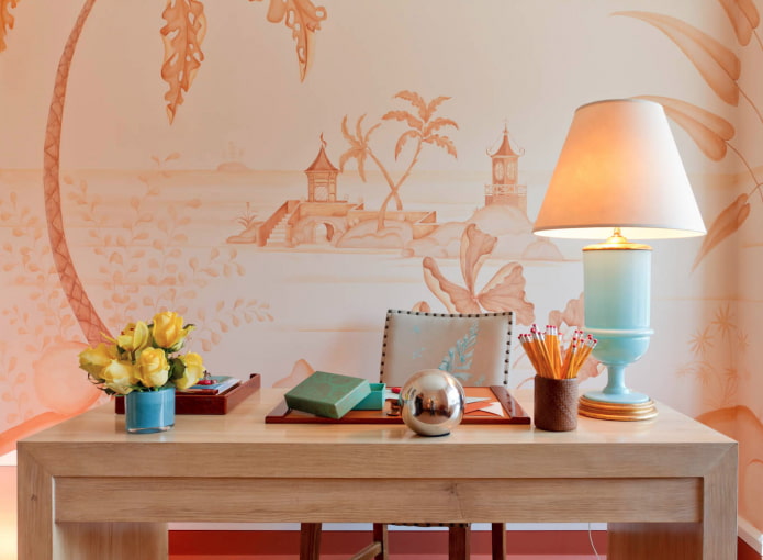 Pfirsichfarbene Tapeten: Typen, Gestaltungsideen, Kombination mit Vorhängen und Möbeln