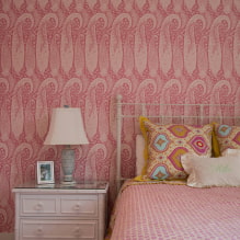 Rózsaszín tapéta a belső térben: típusok, tervezési ötletek, árnyalatok, kombináció más színekkel-7