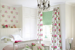 Curtains with flowers: types, large and small flowers, decor, combination, photo in the interior