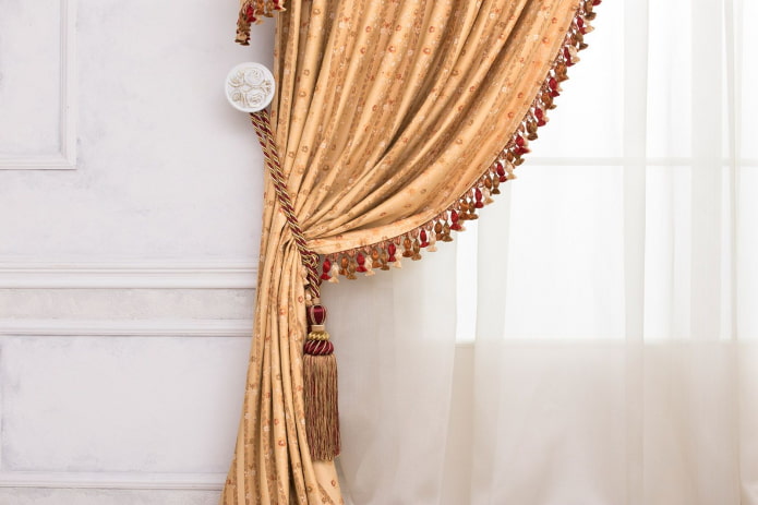 Decoration of curtains with grabs: types, materials, design ideas, styles, colors