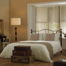 Ролетне у спаваћој соби: карактеристике дизајна, врсте, материјали, боја, комбинације, фотографија-4