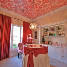 Red ceiling in the interior: features and photo selection-5