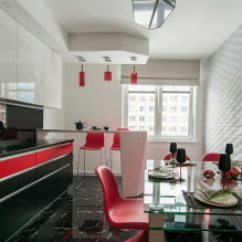 ตัวเลือกสำหรับการตกแต่งเพดานในห้องครัว: ประเภทของโครงสร้าง, สี, การออกแบบ, แสง, รูปทรงลอน-5