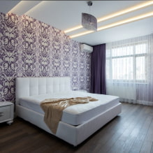 Плафон у спаваћој соби: дизајн, врсте, боја, коврџави дизајни, осветљење, примери у унутрашњости-0