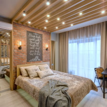 Плафон у спаваћој соби: дизајн, врсте, боја, коврџави дизајни, осветљење, примери у унутрашњости-6