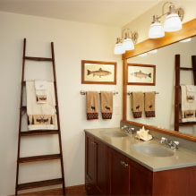 The choice of a mirror in the bathroom: types, shapes, decor, color, options with a pattern, backlight-4
