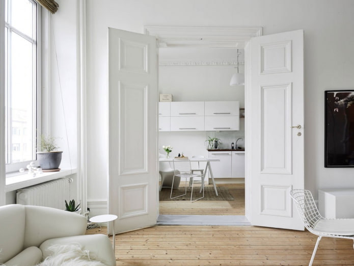 White doors in the interior: types, design, fittings, combination with the color of the walls, floor